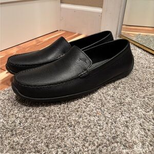 Tommy Bahama Black Leather Slip-On Loafers